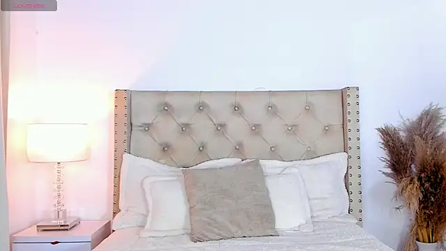 marilynrossy online show from 11/26/25, 04:45