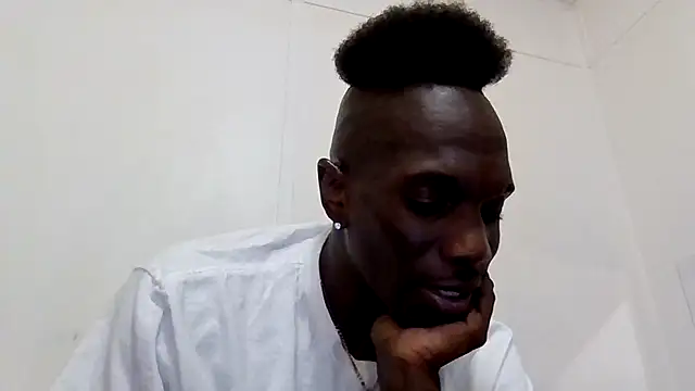 Snapshot of Shawtyblaque21 chatting on 07/13/26, 09:58 Shawtyblaque21 online show from 07/13/26, 09:58