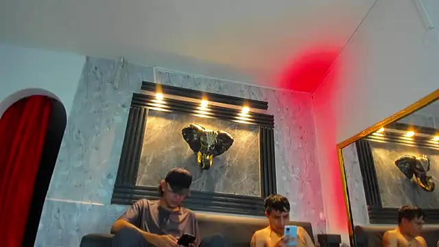 Duodreamhot online show from 06/26/26, 04:40