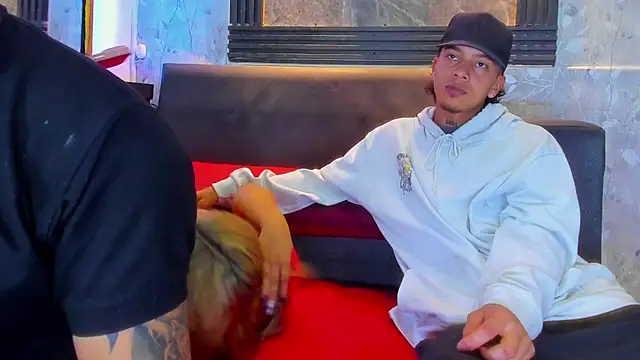 Duodreamhot online show from 06/27/26, 03:56