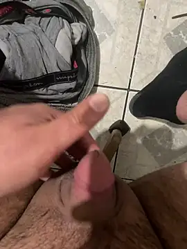 edgher646 online show from 01/04/25, 08:39