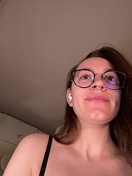 Snapshot of Lilly_Soulmate chatting on 05/08/26, 03:10 Lilly Soulmate online show from 05/08/26, 03:10