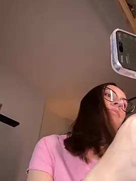 Snapshot of Lilly_Soulmate chatting on 02/09/26, 04:10 Lilly Soulmate online show from 02/09/26, 04:10