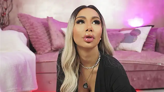 GoldenAmber online show from 03/13/26, 05:45