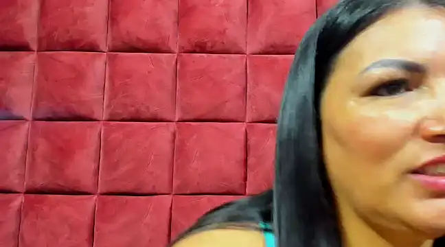 Snapshot of PENELOPELEWISs chatting on 03/18/25, 03:12 PENELOPELEWISs online show from 03/18/25, 03:12