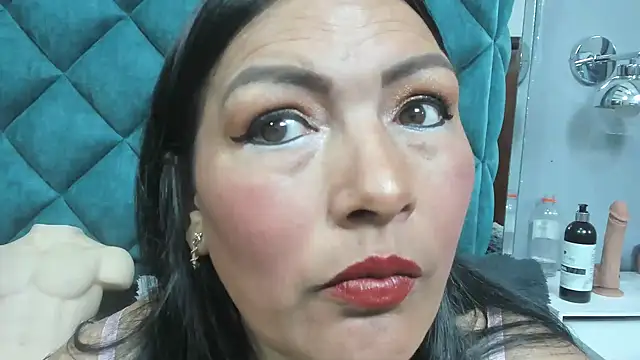 PENELOPELEWISs online show from 02/11/26, 03:06