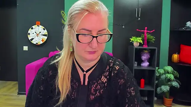 Snapshot of ChristyBrooks chatting on 02/28/25, 04:20 ChristyBrooks online show from 02/28/25, 04:20