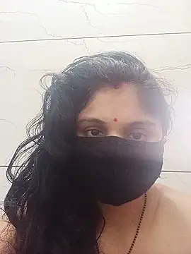 Cute-Aadhvita online show from 05/17/26, 04:23