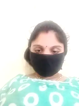 Cute-Aadhvita online show from 10/27/25, 06:20