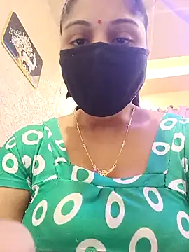 Snapshot of Cute-Aadhvita chatting on 02/17/26, 03:04 Cute-Aadhvita online show from 02/17/26, 03:04