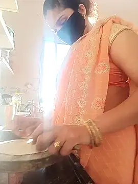 Cute-Aadhvita online show from 11/08/25, 02:04