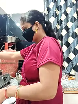 Snapshot of Cute-Aadhvita chatting on 02/06/26, 01:51 Cute-Aadhvita online show from 02/06/26, 01:51