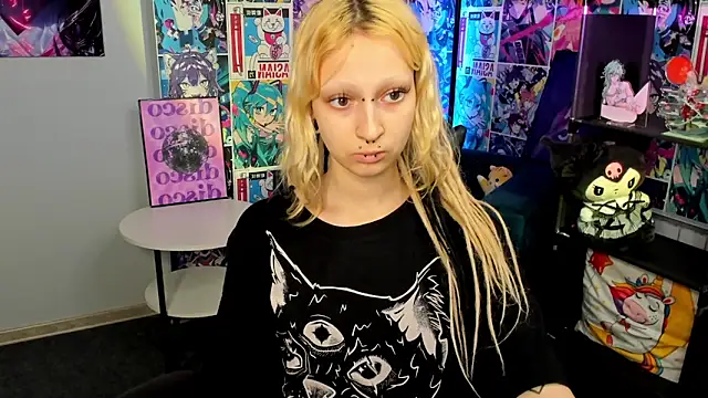 Snapshot of Lexy-Woorhez chatting on 03/18/25, 10:17 Lexy-Woorhez online show from 03/18/25, 10:17