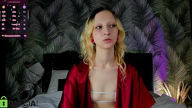 Lexy-Woorhez online show from 12/22/25, 11:32