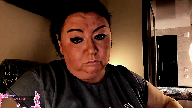 SexxyDreams1 online show from 09/18/25, 04:37