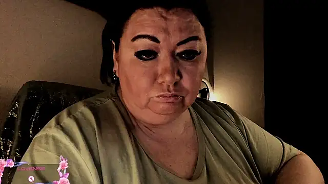 SexxyDreams1 online show from 10/13/25, 04:47