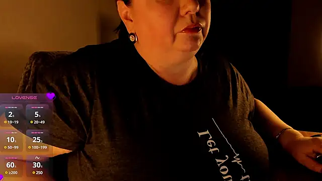 SexxyDreams1 online show from 03/21/25, 09:56