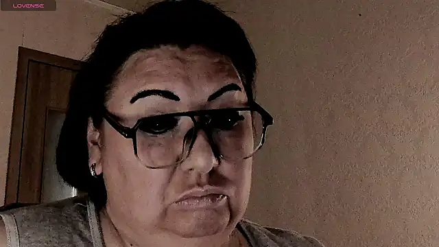 SexxyDreams1 online show from 04/04/26, 02:07