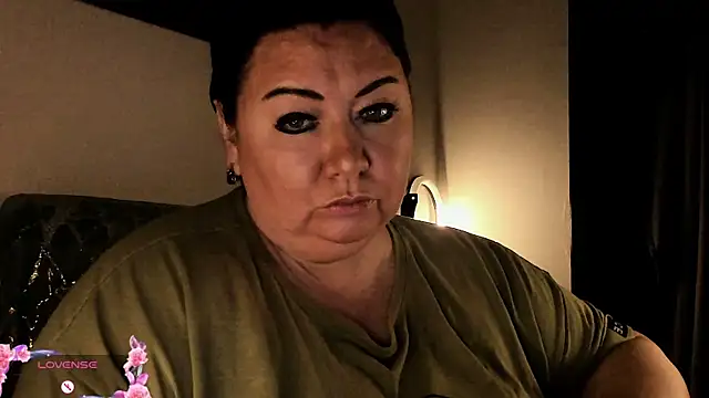 SexxyDreams1 online show from 09/10/25, 03:38