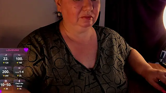 SexxyDreams1 online show from 03/05/25, 06:23