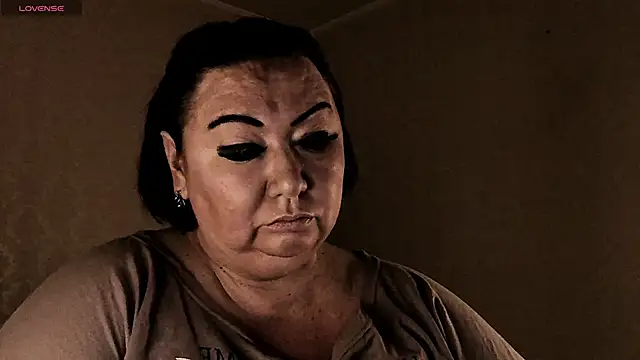 SexxyDreams1 online show from 01/12/26, 12:17