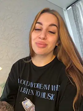 VikiDemi online show from 09/27/25, 06:08