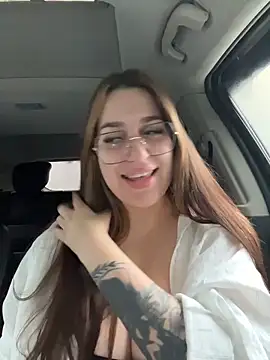 VikiDemi online show from 03/04/26, 06:21