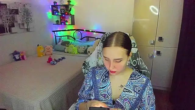 LinaTruly online show from 03/12/26, 10:03