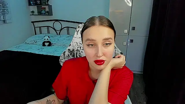 LinaTruly online show from 11/20/25, 09:58