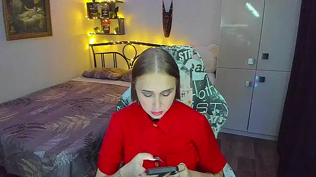 Snapshot of LinaTruly chatting on 06/29/26, 10:53 LinaTruly online show from 06/29/26, 10:53