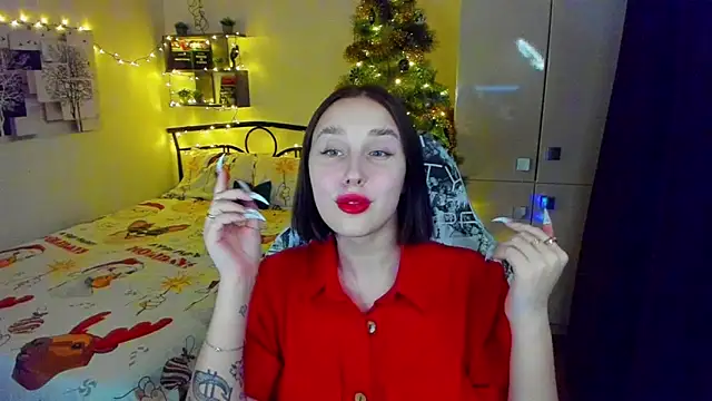 LinaTruly online show from 12/20/25, 10:01