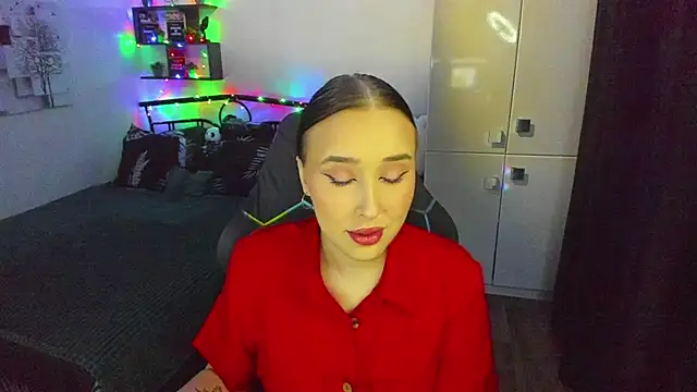 LinaTruly online show from 02/19/26, 10:18