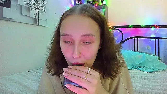 LinaTruly online show from 03/26/26, 10:18