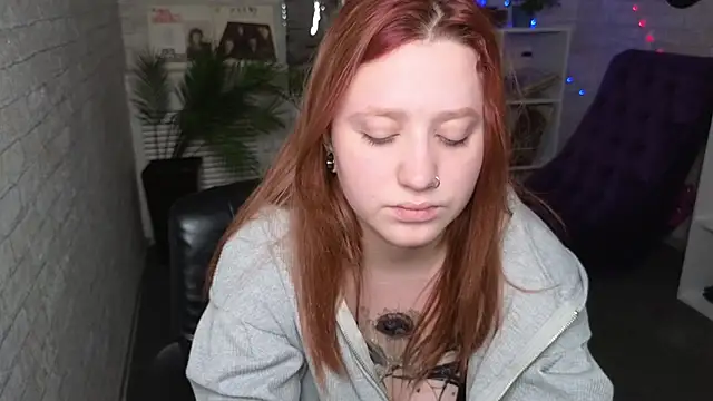 Ruby Rubarb online show from 02/26/25, 05:21