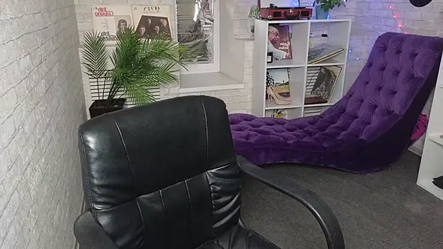 Ruby Rubarb online show from 02/26/25, 02:16