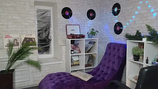 Ruby Rubarb online show from 02/11/25, 05:18