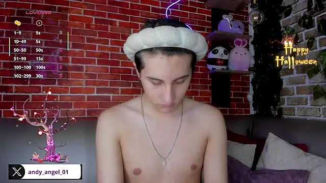 Snapshot of andy_angell1 chatting on 10/30/25, 01:20 andy angell1 online show from 10/30/25, 01:20