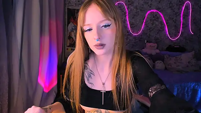 Snapshot of Inma_Lewdness chatting on 02/20/25, 06:35 Inma Lewdness online show from 02/20/25, 06:35