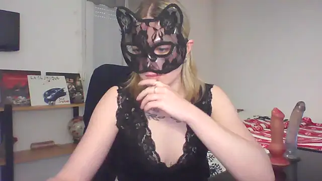 Cat Valentina online show from 03/20/25, 05:47