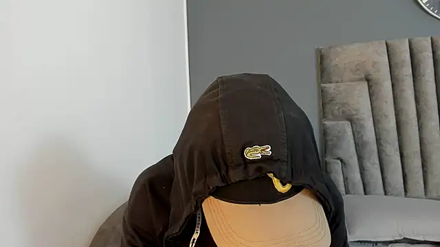 Robin Rief online show from 12/14/25, 03:35