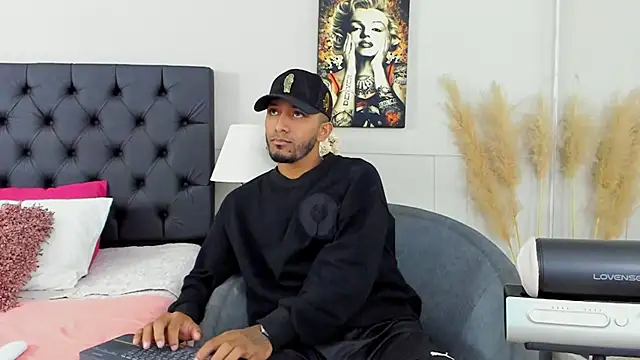 Robin Rief online show from 03/11/25, 09:45