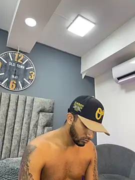 Robin Rief online show from 03/26/26, 07:34