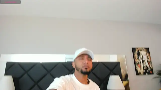 Robin Rief online show from 11/15/25, 03:32