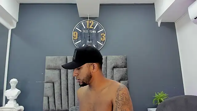 Robin Rief online show from 04/04/26, 07:20