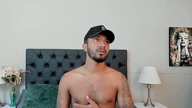 Robin Rief online show from 09/24/25, 04:30