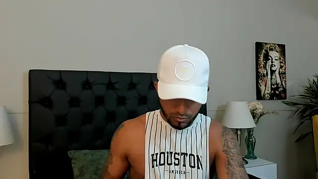 Robin Rief online show from 09/11/25, 03:28