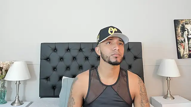 Robin Rief online show from 10/07/25, 03:40