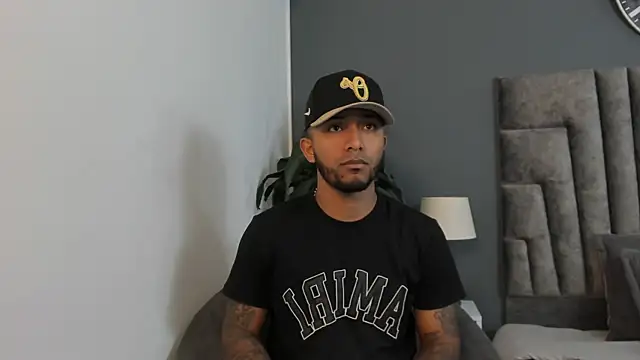 Robin Rief online show from 12/03/25, 03:40