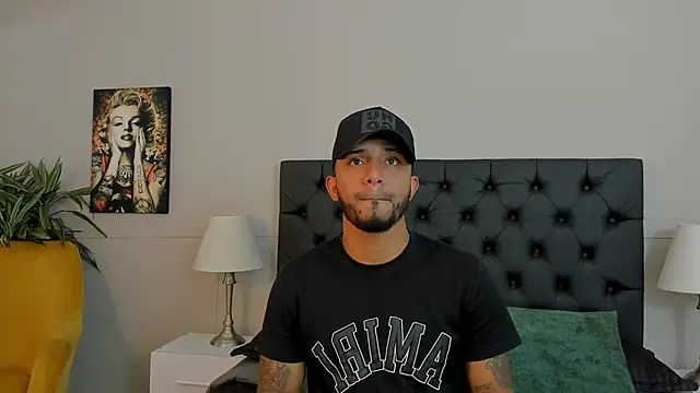 Robin Rief online show from 10/13/25, 03:41