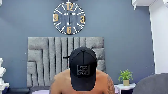 Robin Rief online show from 04/06/26, 08:54